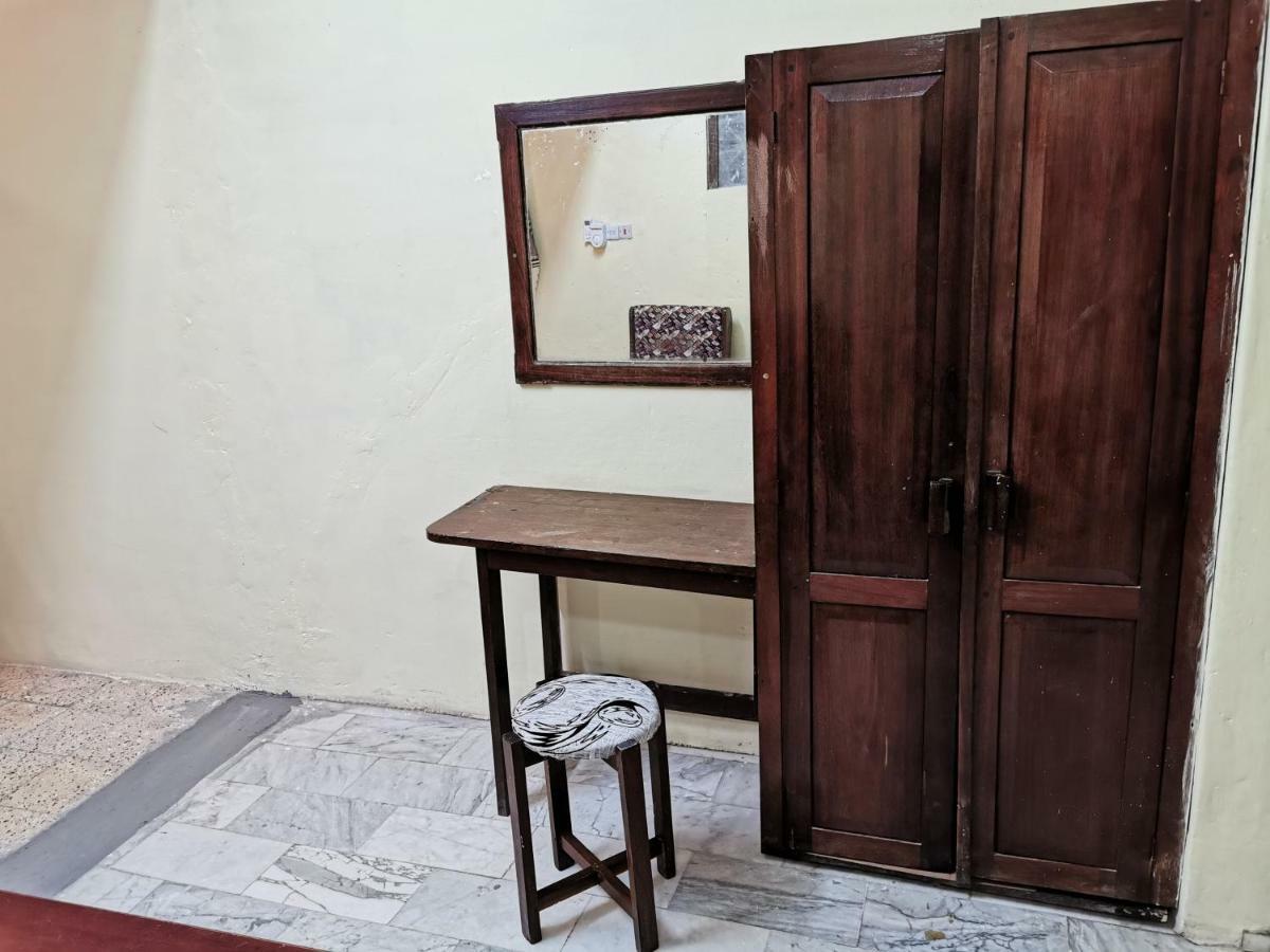 Crown Hotel Zanzibar ภายนอก รูปภาพ