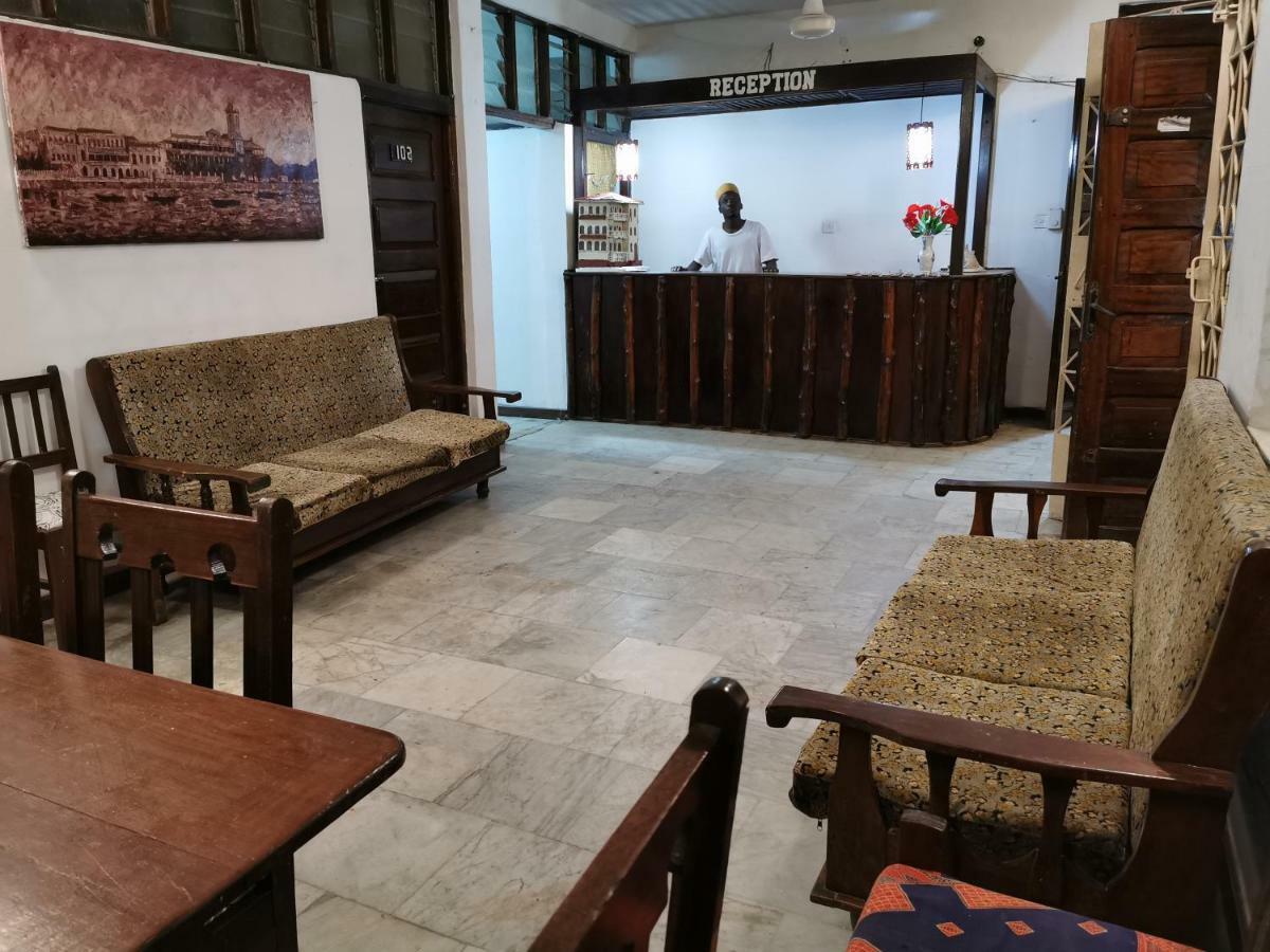 Crown Hotel Zanzibar ภายนอก รูปภาพ